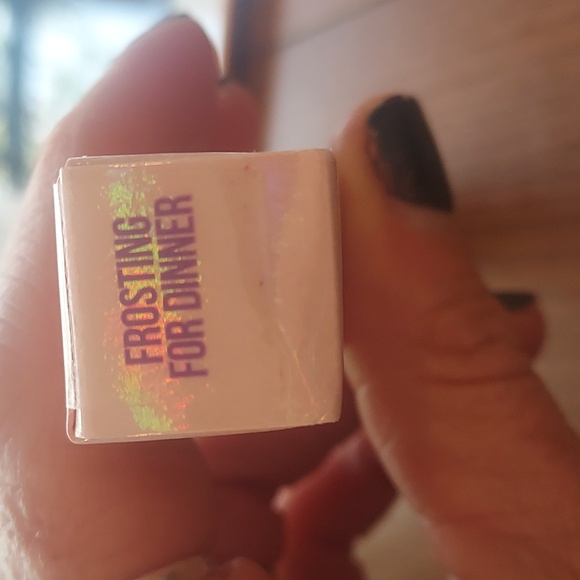 Jeffree Star Supreme Gloss Frosting for Dinner - Picture 4 of 4